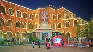 জন্মদিনের পার্টিতে অতর্কিত বন্দুক হামলা: আহত ৪