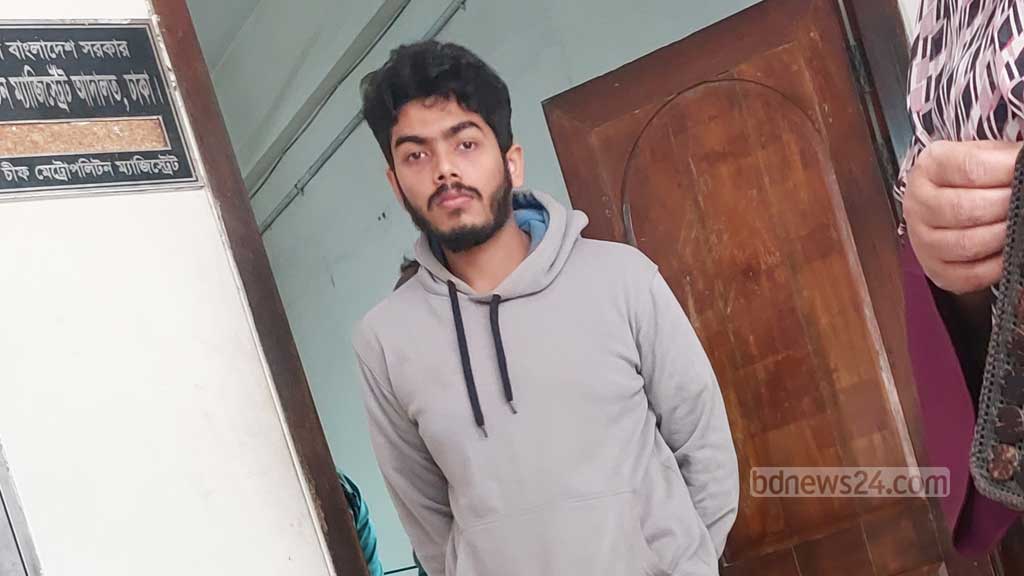 কারিনাকে কটাক্ষ করলেন প্রিয়াঙ্কা !