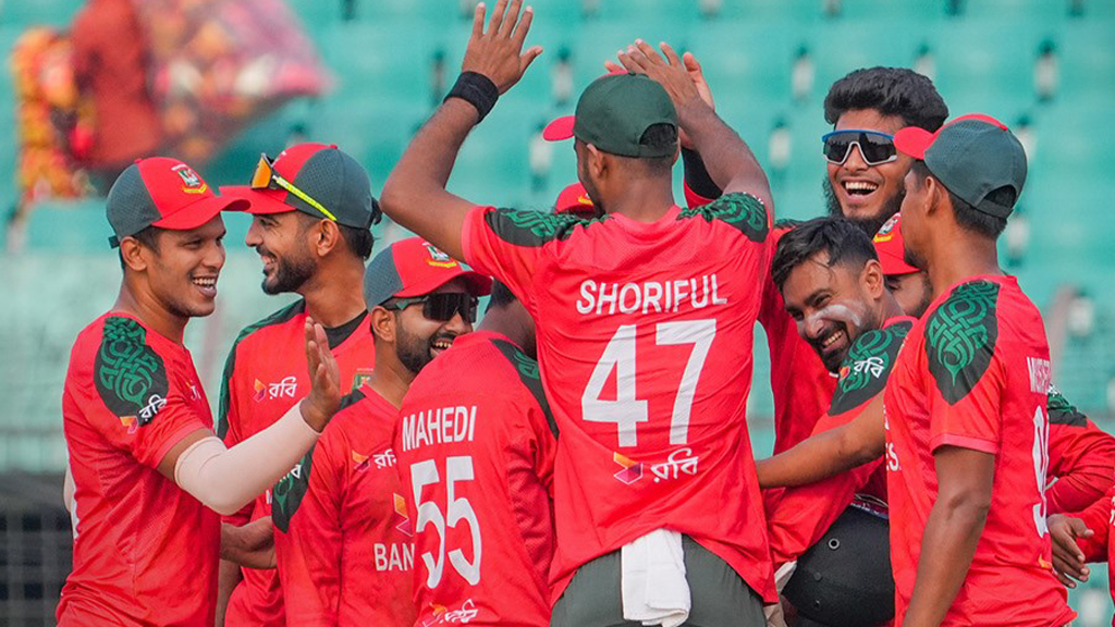 ৭২ ঘণ্টার সর্বাত্মক অবরোধ শুরু