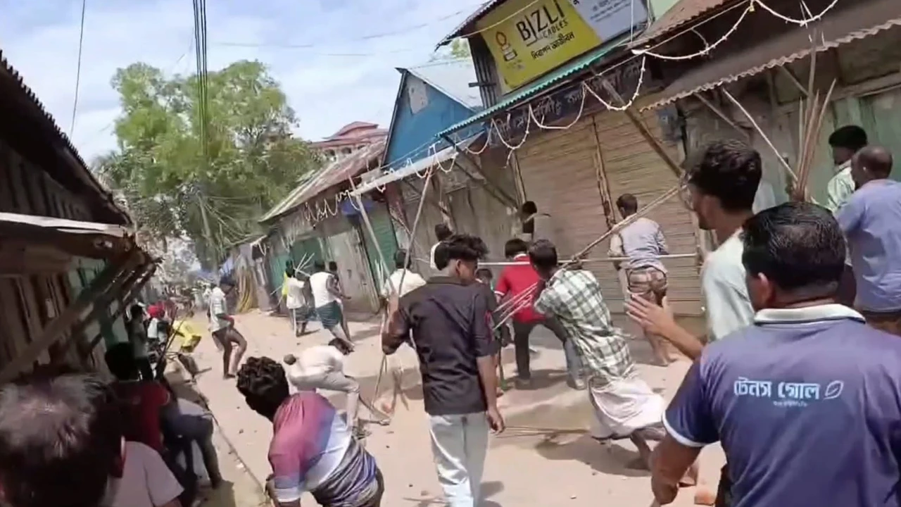 জলমহালের দখল নিয়ে বিএনপির ২ পক্ষের সংঘর্ষ