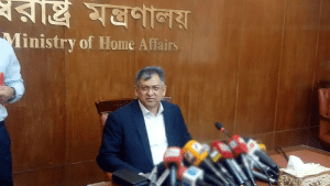 আগুন-ককটেল কার্যক্রম নিষিদ্ধ আ. লীগের কাজ: স্বরাষ্ট্রমন্ত্রী