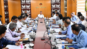 লিফট ছেড়ে সিঁড়ি বেয়ে কৃষি মন্ত্রণালয়ে প্রধানমন্ত্রী