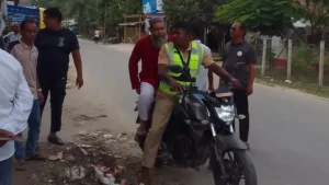 প্রধানমন্ত্রীর সমালোচনা করায় স্কুলশিক্ষক আটক