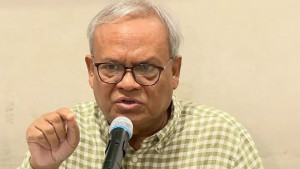 রাজপথে হুমকি নয়, গ্যাস-বিদ্যুৎ নিয়ে পরামর্শ দিন: রিজভী
