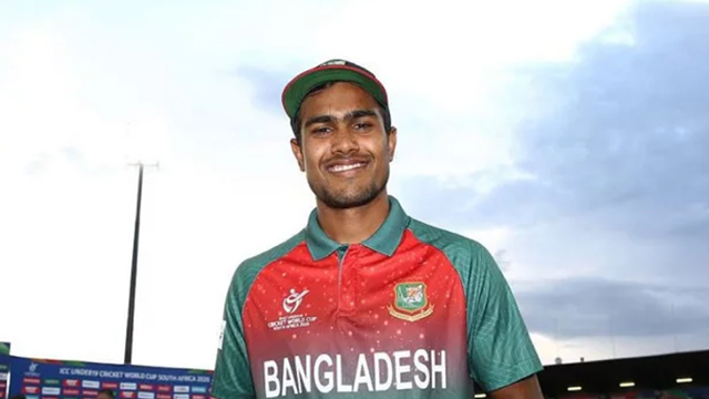 বিদেশি ফ্র্যাঞ্চাইজি লিগে আকবরের ডাক, একই আসরে সাকিব