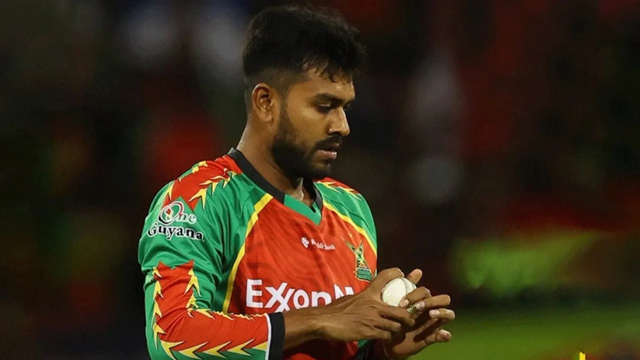 মিরাজদের হারিয়ে ফাইনালে কিংসম্যান