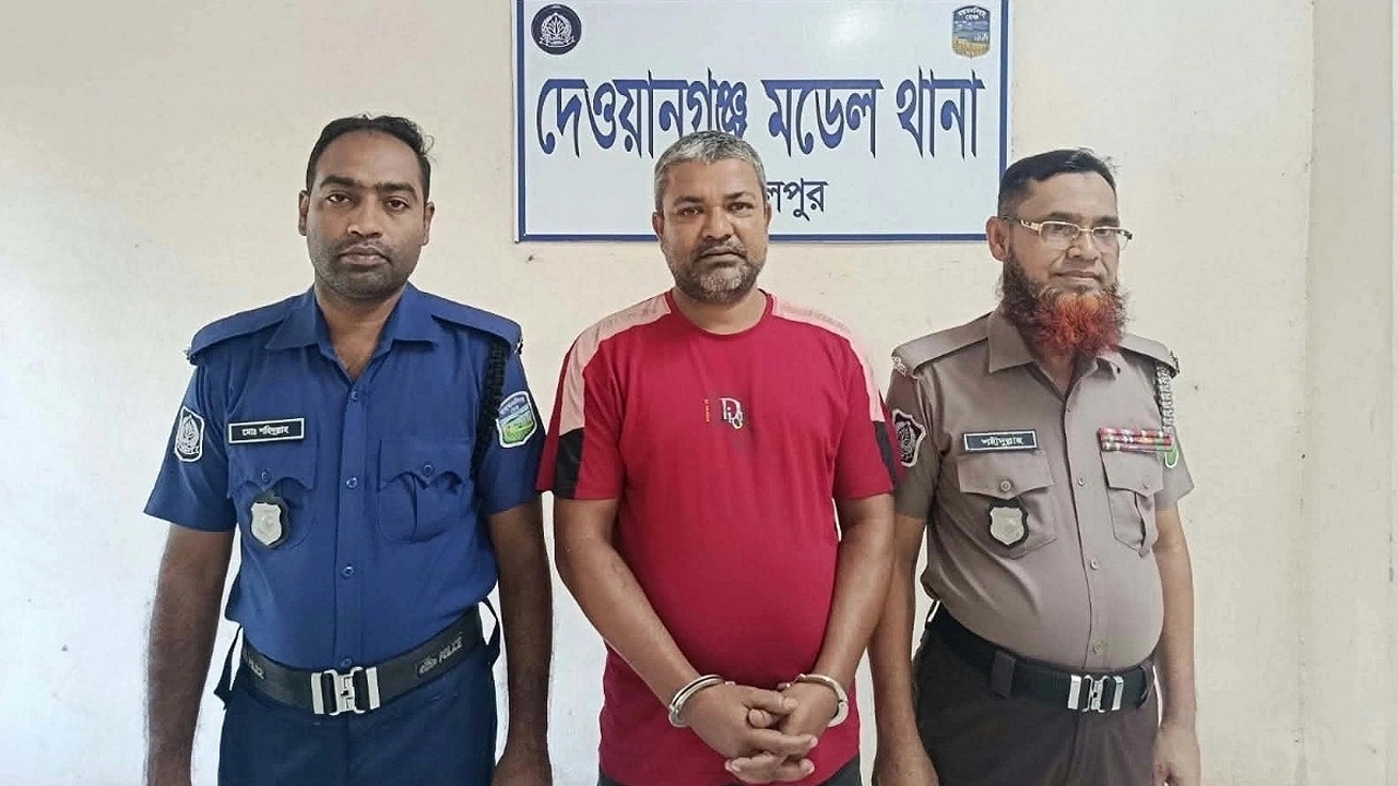 জামালপুরে সাবেক তথ্যমন্ত্রীর এপিএস গ্রেপ্তার