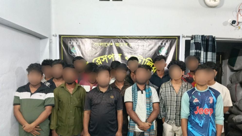 পাচারের জন্য বাড়িতে আটকে রাখা ১৭ জন উদ্ধার