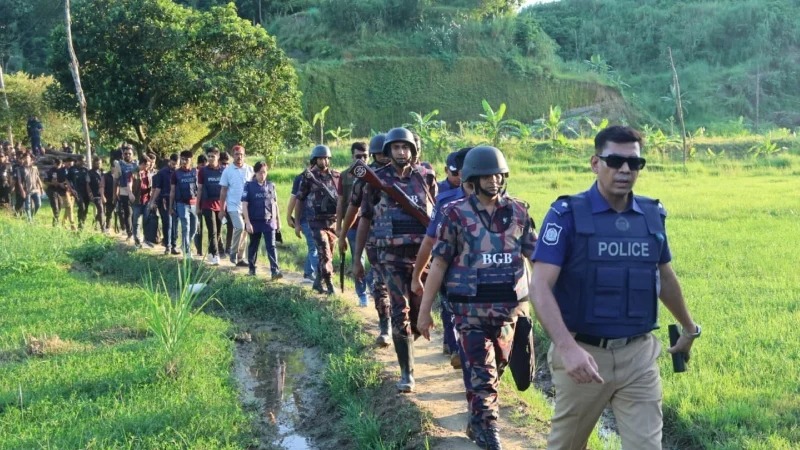 জঙ্গল সলিমপুরে যৌথ বাহিনীর অভিযান, যা বললেন এসপি মাসুদ আলম
